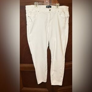 Women’s White Gap Jeans Size 14 Legging Skimmer 14/32R